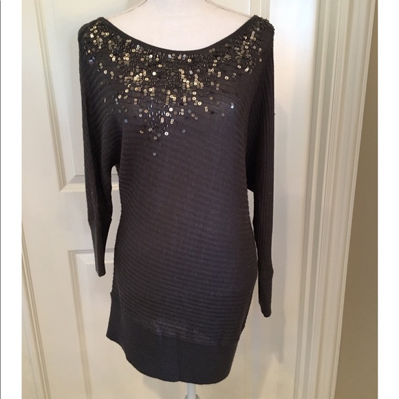 Cache Top/SweaterDress - Picture 1 of 3